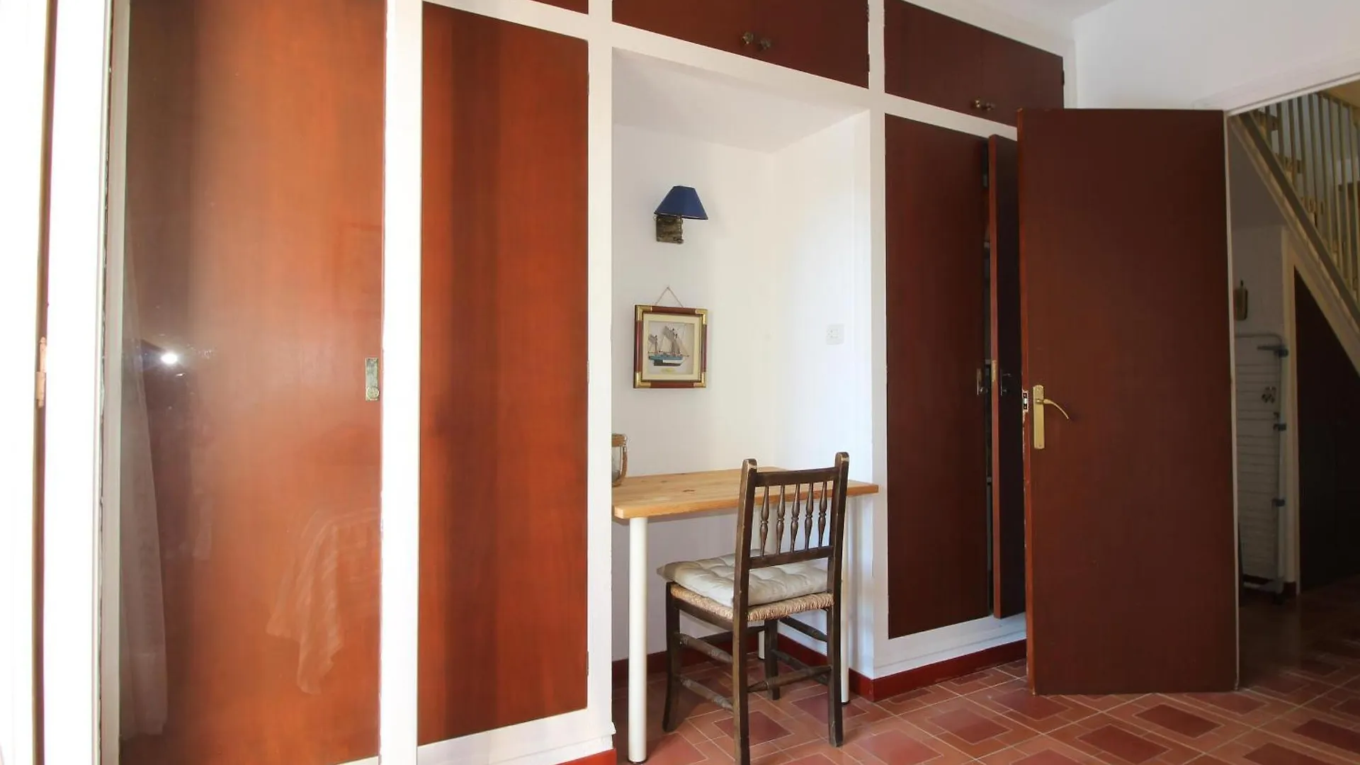 Dom wakacyjny Cabioni 4 - Amplia Casa Adosada Con Piscina Comunitaria Abierta De Junio A Septiembre, Situada A Pocos Metros De La Playa De Grifeu - Es-228-196 Llança Hiszpania